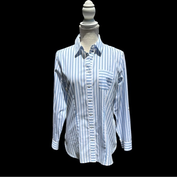 🌻Chico's Blue & White Striped No-Iron Collared Button-Down Shirt Size Small - Picture 10 of 12